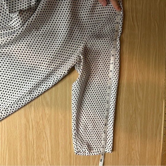 The Limited Polka Dot Tiered Quarter Length Sleeve Women’s Blouse Size Med - Picture 9 of 12